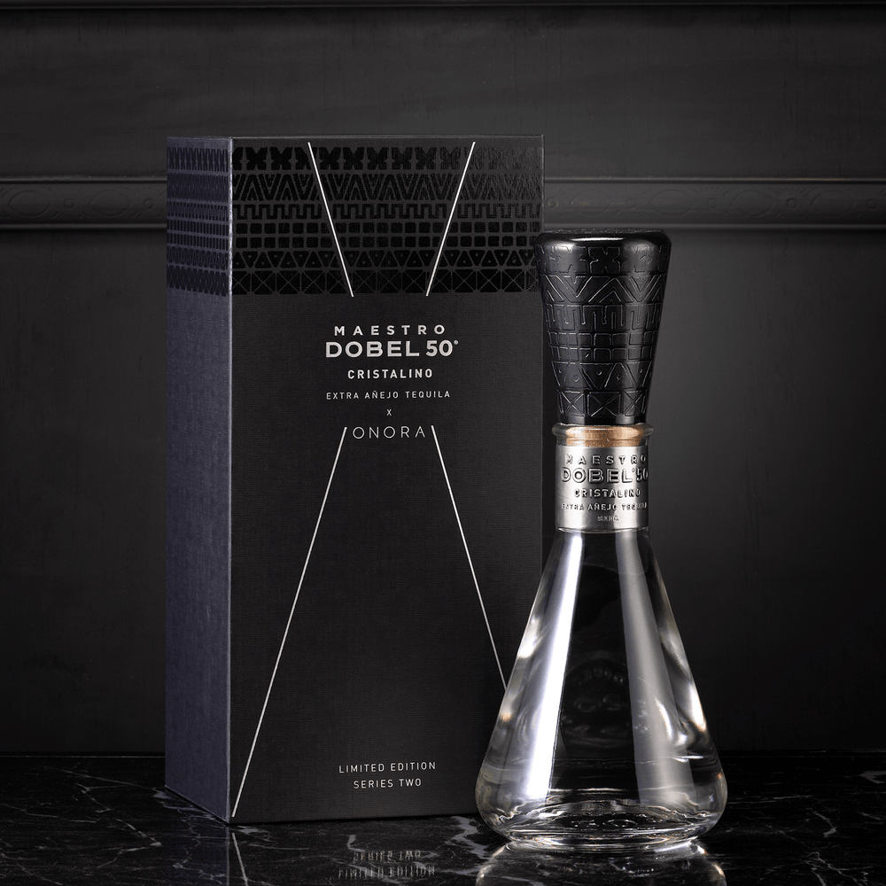 Dobel 50 Cristalino Onora Laca de Olinala bottle with elegant packaging.